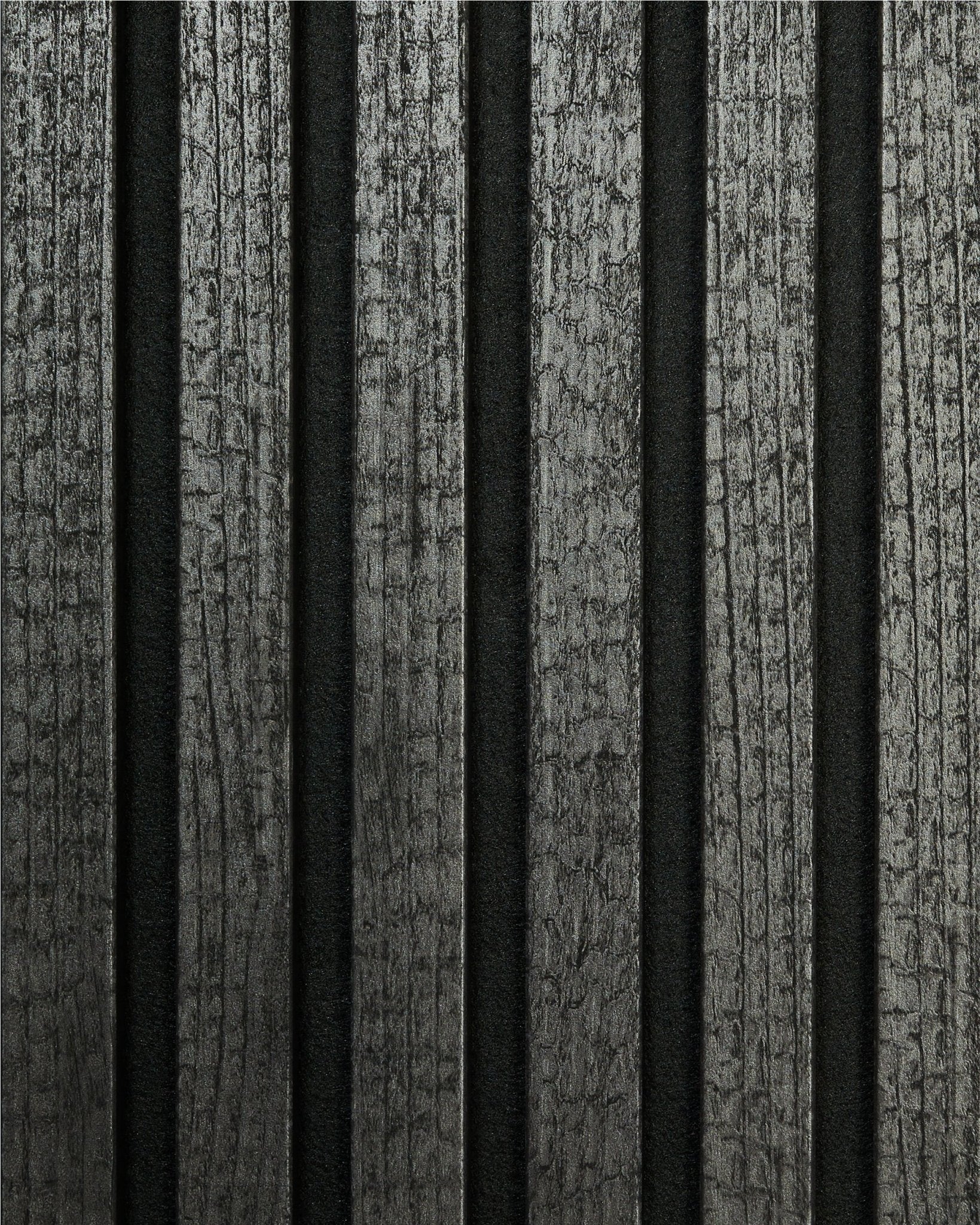 The Rebel | Muestra / Charcoal de WoodUpp presenta vertical, paneles acústicos de madera carbonizada con un acabado oscuro y texturizado para un estilo nórdico moderno.