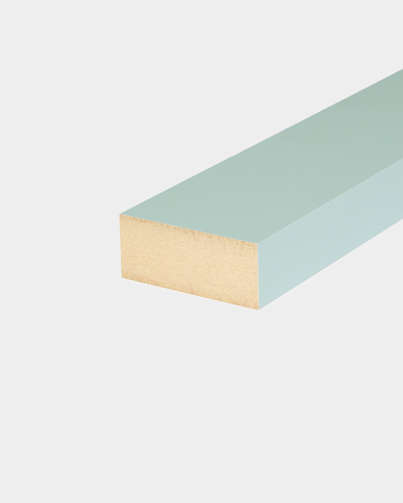 WoodUpp End lamella / Cloud, 6.7 cm, Panel acústico rectangular en azul claro con marco de MDF, diseñada para instalación en Akupanel o pared.