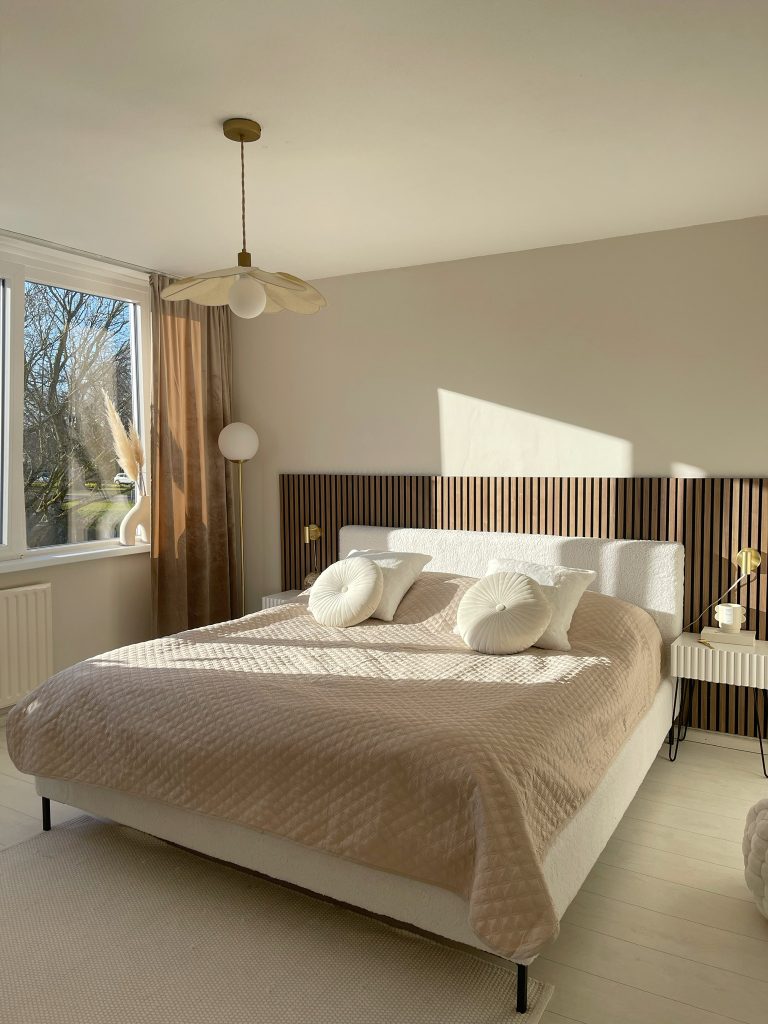 Featured image for the post: Transforma tu dormitorio con Akupanel